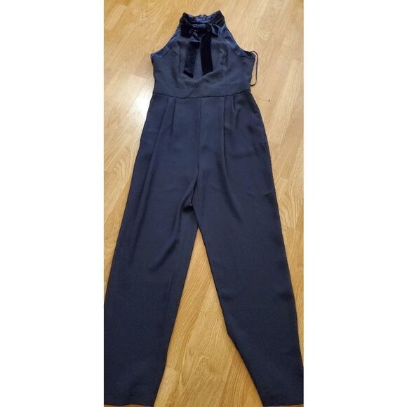 1901 Velvet Trim Halter Jumpsuit sz 8 in Navy - Picture 4 of 13
